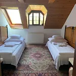アパート Manor House On The Danube Bend *