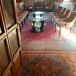 アパート Manor House On The Danube Bend