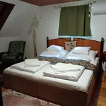 Manor House On The Danube Bend Apartamento