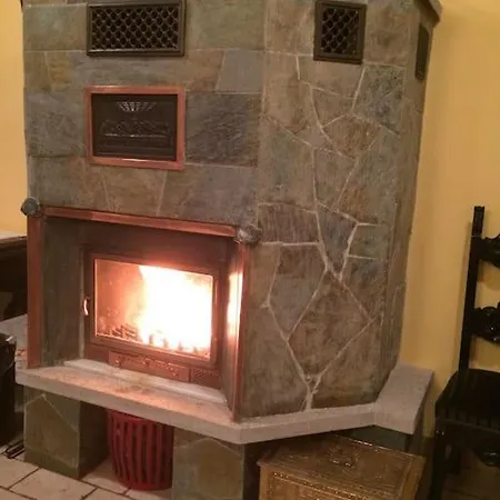 Manor House On The Danube Bend * Tahitófalu