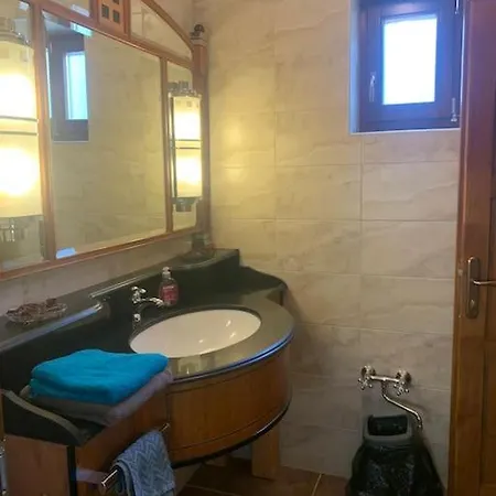 Manor House On The Danube Bend アパート *