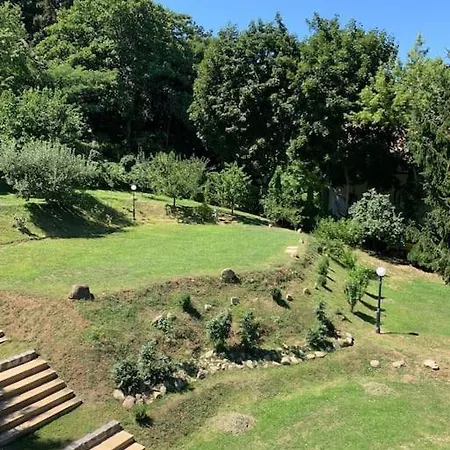 Manor House On The Danube Bend * Tahitófalu