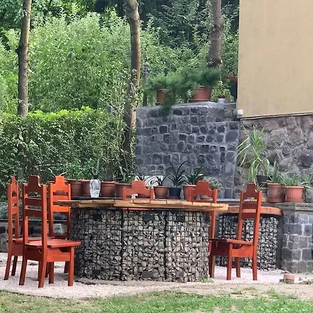 Manor House On The Danube Bend Tahitotfalu