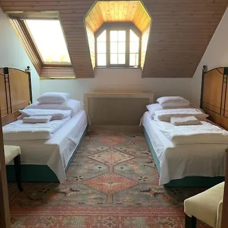 Apartment Manor House On The Danube Bend