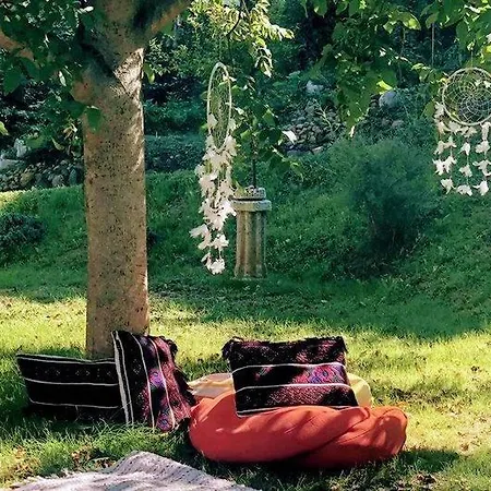 アパート Manor House On The Danube Bend *