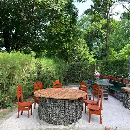 Manor House On The Danube Bend アパート