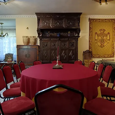 Lägenhet Manor House On The Danube Bend *
